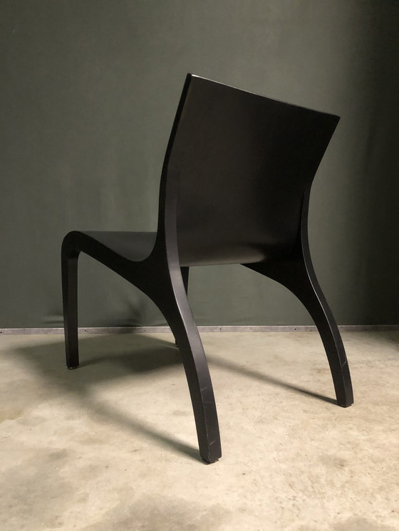 Image 1 of Studio Parade Poltrone e tavolo in legno minimalisti.