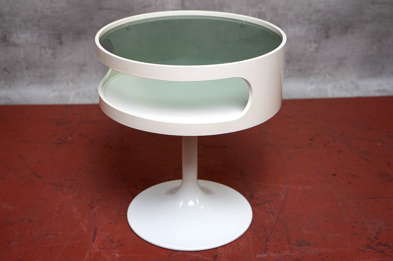 ダイニングテーブル Space Age Anonymous Design Table Space Age Tables | Whoppah