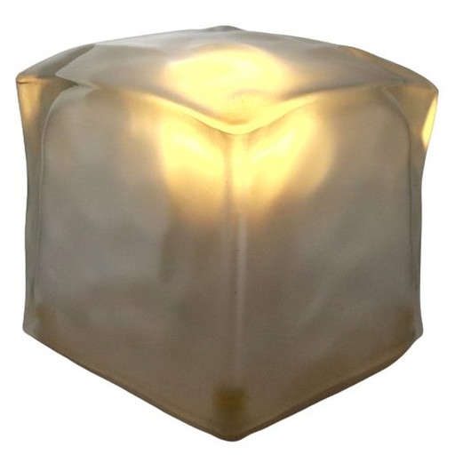 Ice cube table lamp