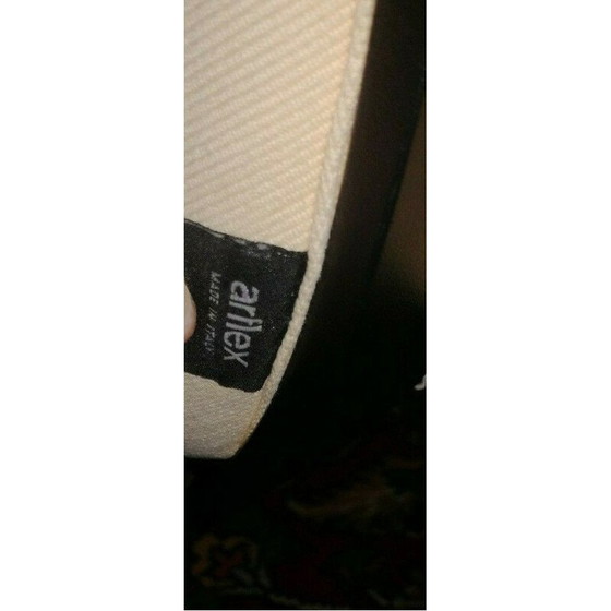 Image 1 of Poltrona vintage "comma" di Yaacov Kaufman per Arflex anni '90