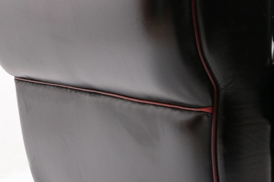 Image 1 of Very comfortable and beautiful leather armchair by LA Lounge Atelier.