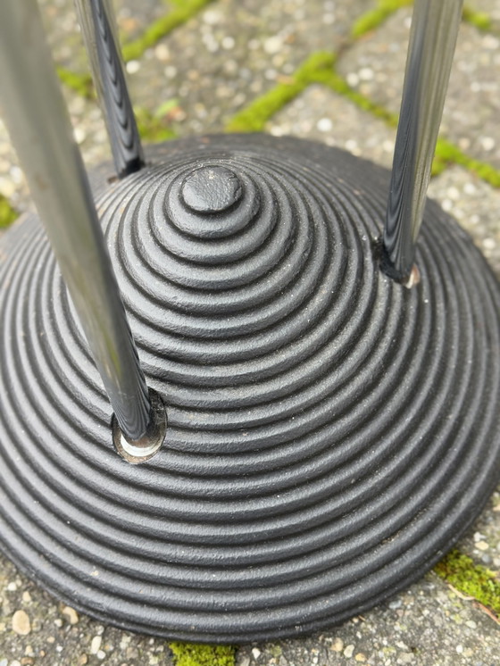 Image 1 of Mesa con influencias de Memphis posmodernas de los años 80