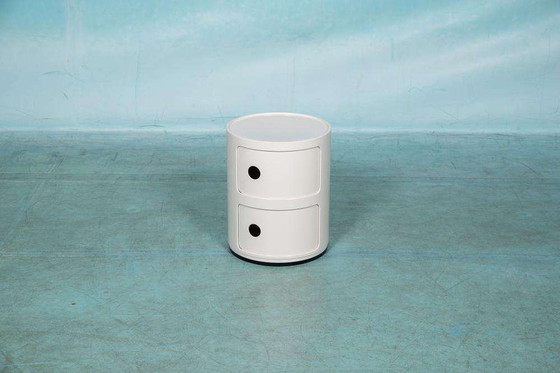 Image 1 of Comodini Kartell spaziali anni '70, torre di stoccaggio vintage