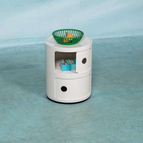 Image 1 of Comodini Kartell spaziali anni '70, torre di stoccaggio vintage