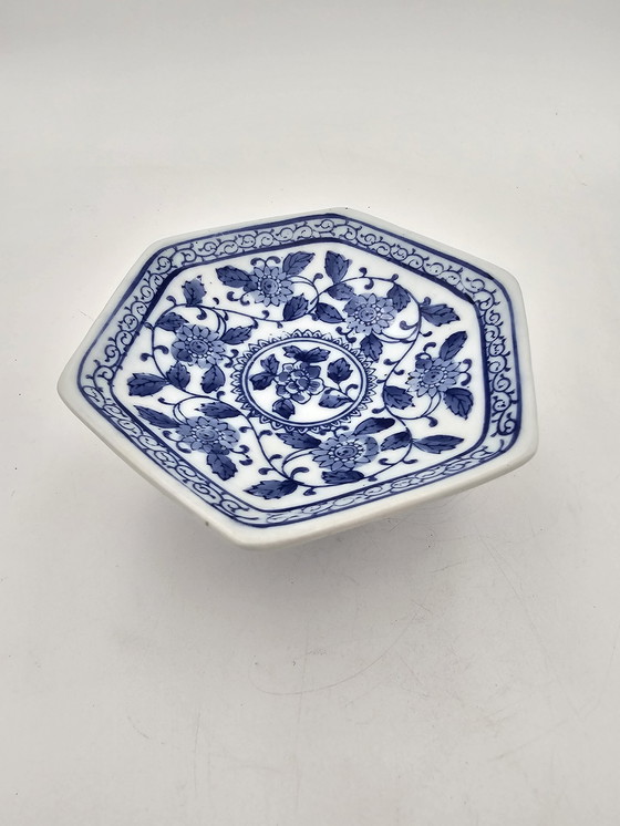 Image 1 of Antique Blue And White Fruit Bowl