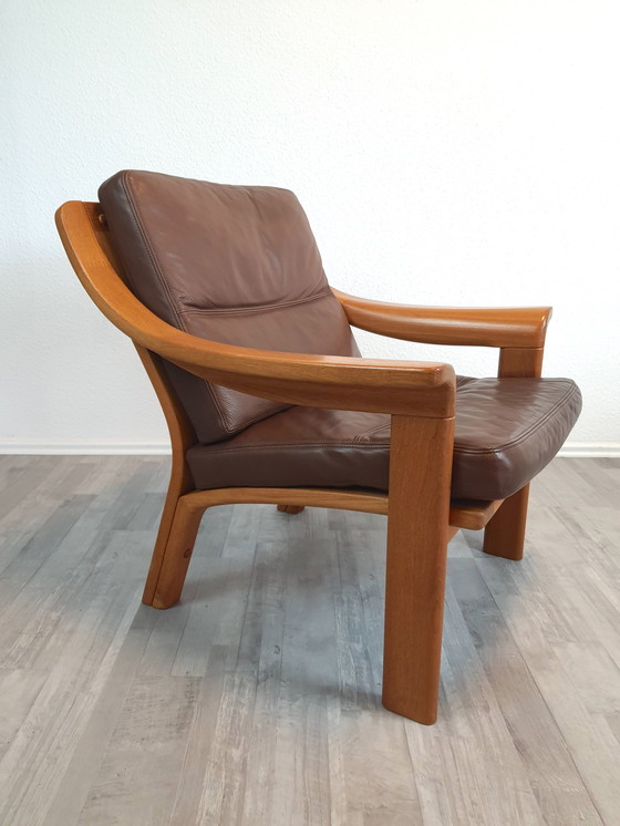 Image 1 of Poul Jeppesen Design danois Fauteuil vintage Easy Chair teck cuir