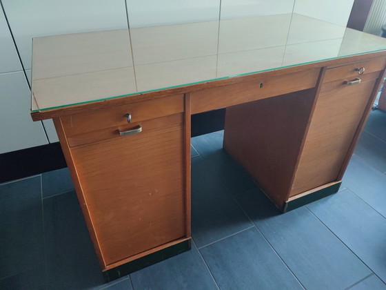 Image 1 of Very nice 40's oak veneered desk.