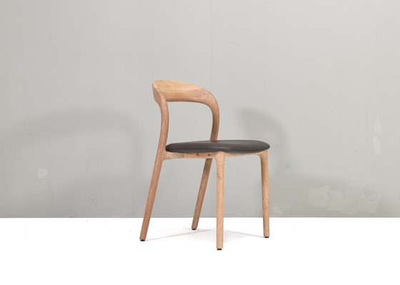 Image 1 of Artisan Neva light chair in Oak and Taupe leather, Bosnia