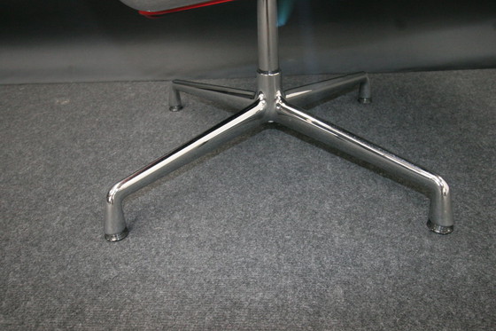 Image 1 of Vitra Lobby Chair