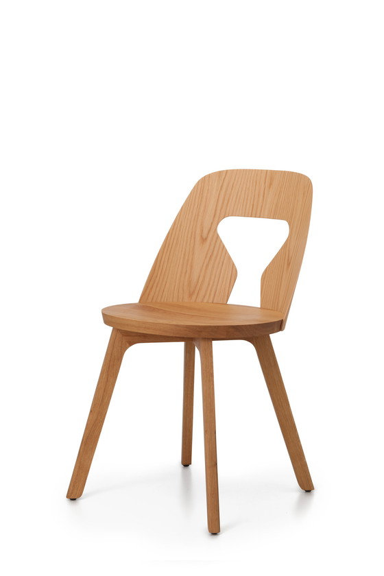 Image 1 of 4x unused oak chairs design Alfredo Haberli for Quodes