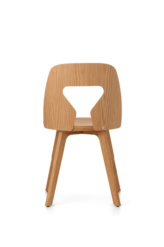 Image 1 of 4x unused oak chairs design Alfredo Haberli for Quodes