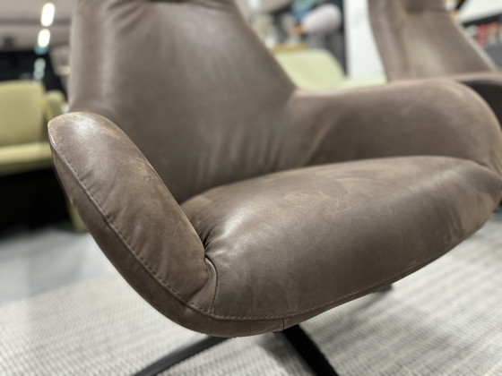 Image 1 of 2 Leolux Pode Spot Armchairs Brown Danza leather