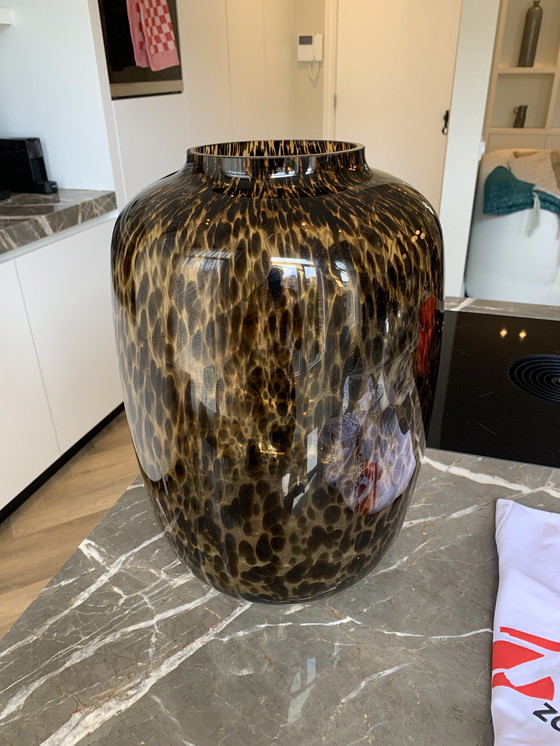 Image 1 of Vase Arctic Cheetah