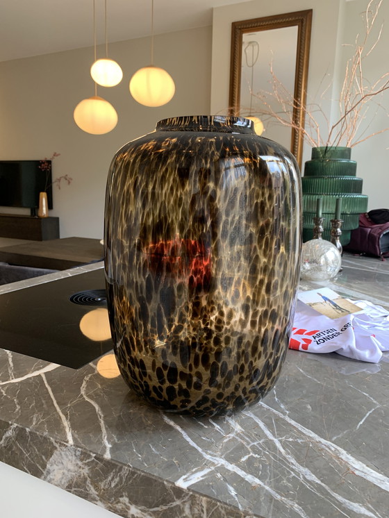 Image 1 of Vase Arctic Cheetah