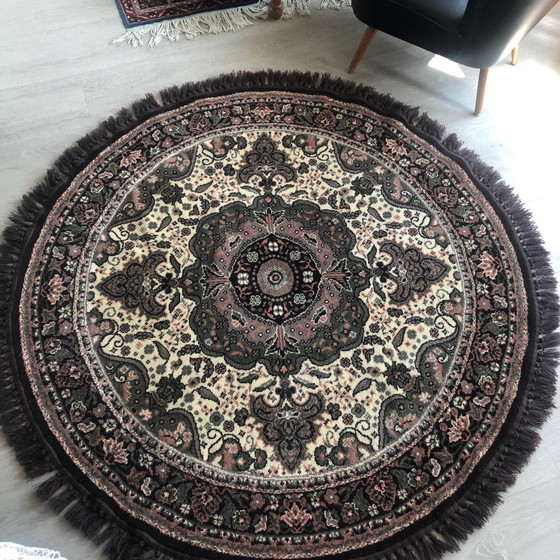 Image 1 of Round persian carpet