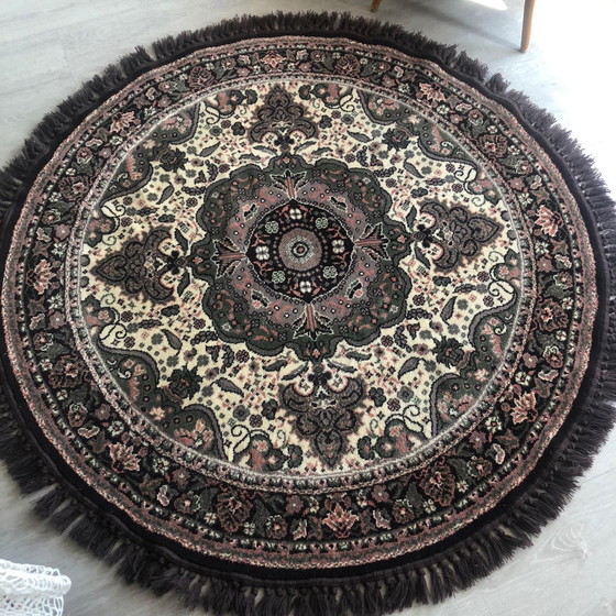 Image 1 of Round persian carpet