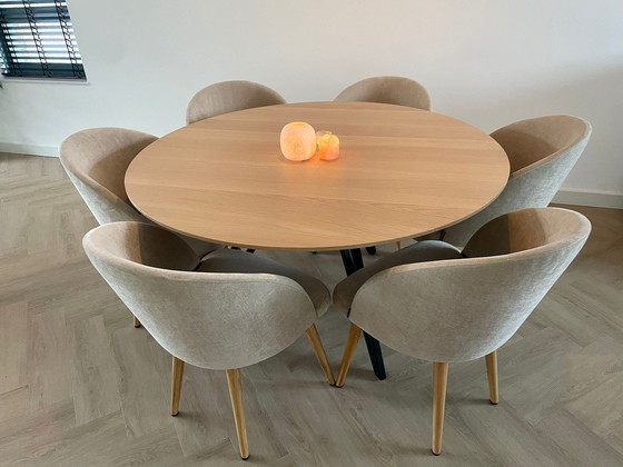 Image 1 of Table Du Sud Dining Table Oak Round