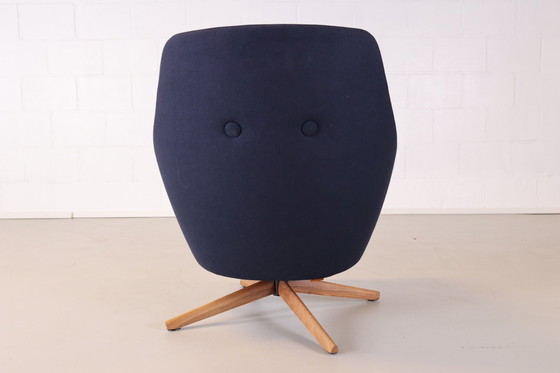 Image 1 of Montis Puk swivel armchair dark blue