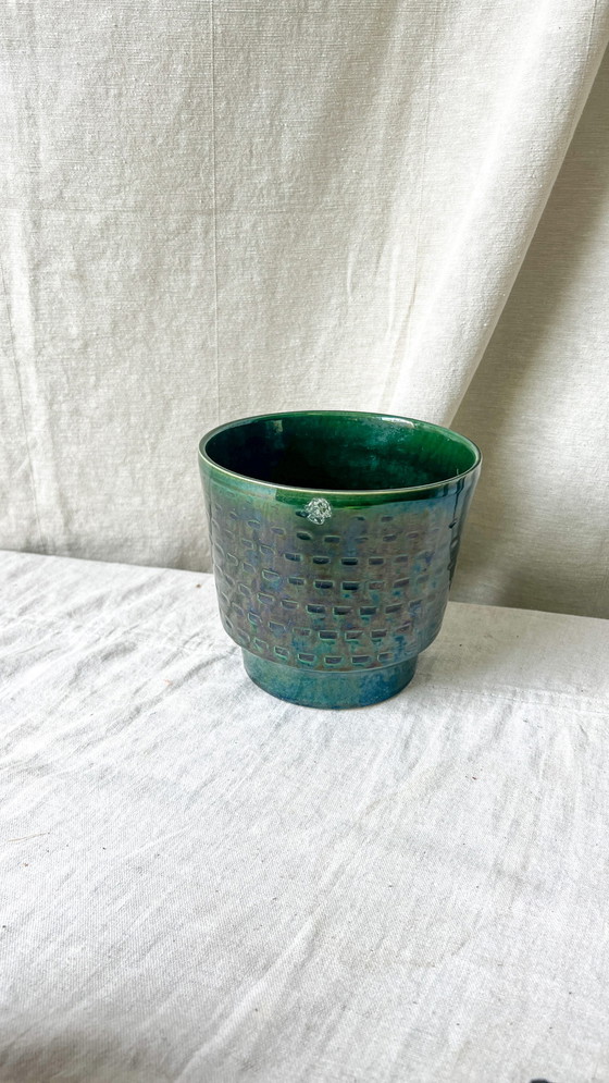 Image 1 of Vintage emerald green flower pot