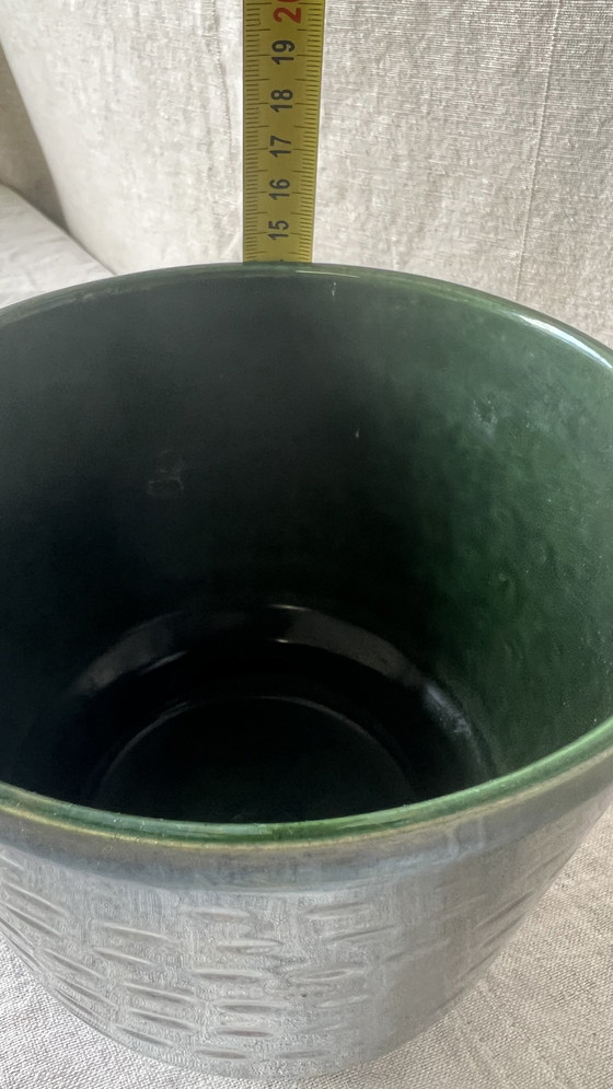 Image 1 of Vintage emerald green flower pot