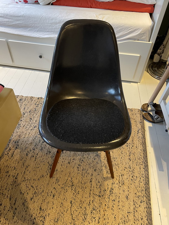 Image 1 of 6x Eames Vitra DSW