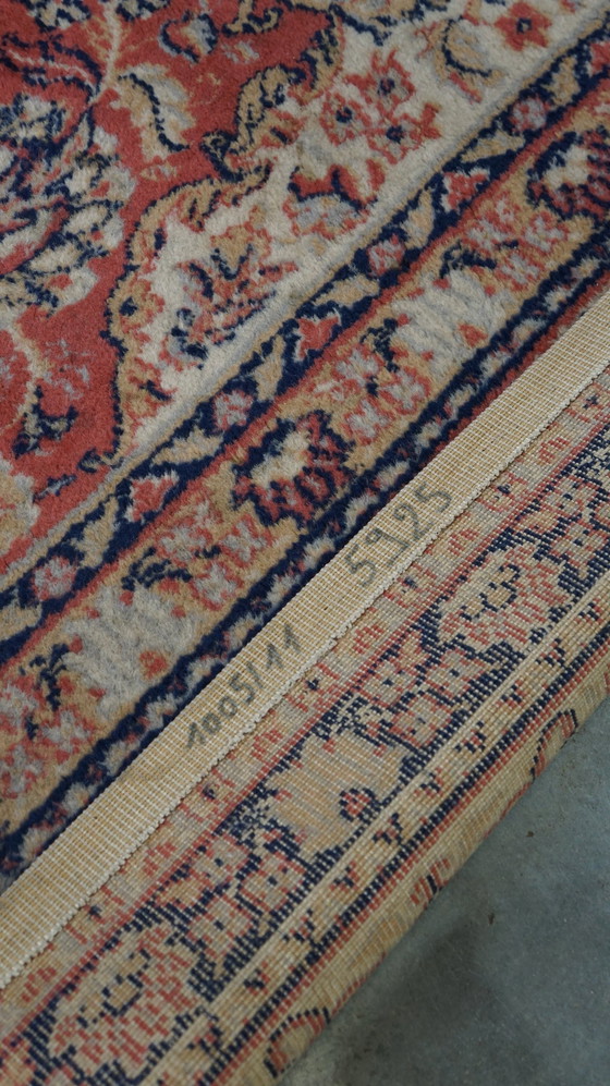 Image 1 of Magnifique tapis d'Orient aux couleurs crème, bleu, rouge et rose, 246 x 172 cm