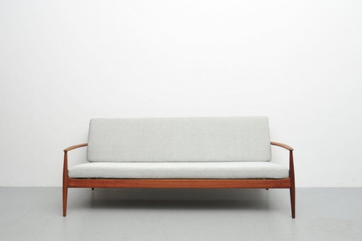 Grete Jalk Sofa In Teak Fd 118