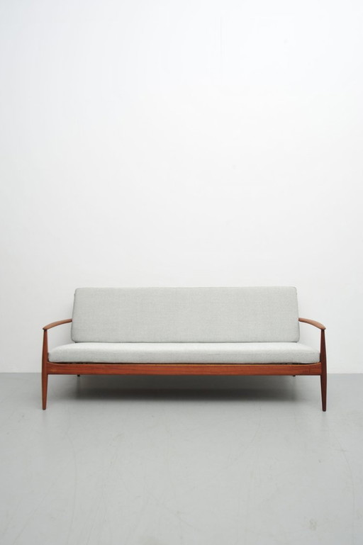 Grete Jalk Sofa In Teak Fd 118