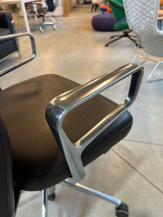 Image 1 of Vitra ID Trim L Antonio Citterio office chair