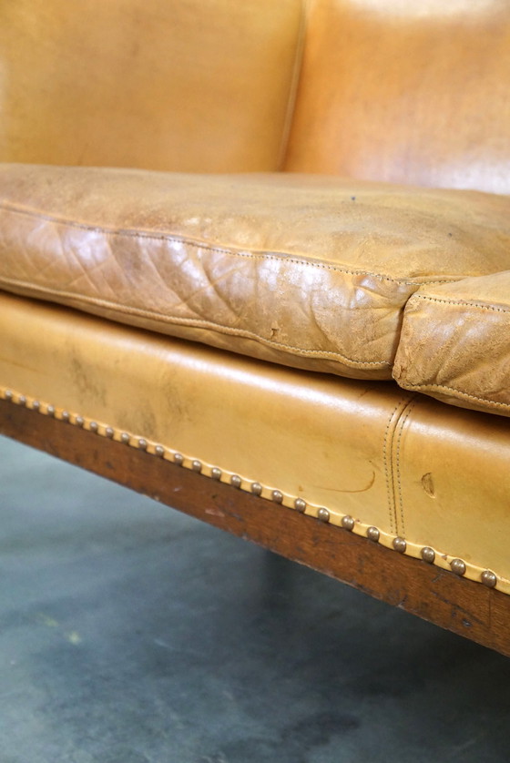 Image 1 of Set di 2 poltrone club e un divano, pelle color cognac e ruote