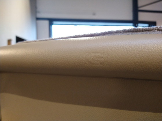 Image 1 of Poltrona Frau - Times Lounge