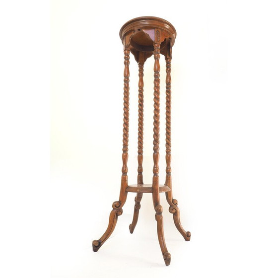 Image 1 of Vintage cherrywood pedestal table