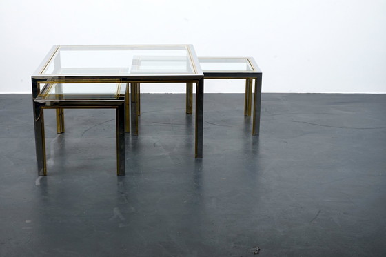 Image 1 of Tavolini vintage in ottone e vetro, Francia, anni '70, set di 3