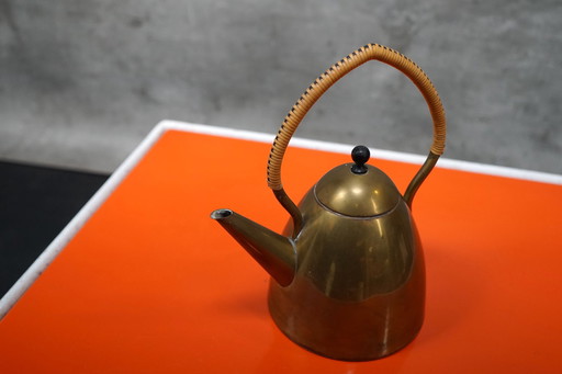 Bauhaus kettle in the style of Peter Behrens, 1920s