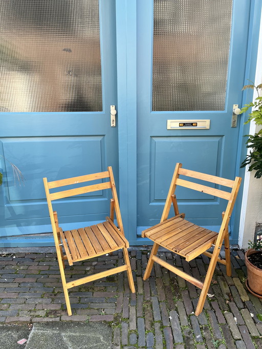 2x Wooden Folding Chairs