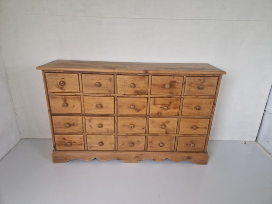 Image 1 of Mobiletto da farmacia in legno di pino d'epoca