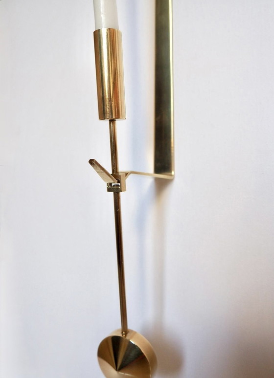 Image 1 of Par de candelabros de latón pulido de Pierre Forssell