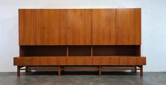 Image 1 of Vintage cupboard GSL