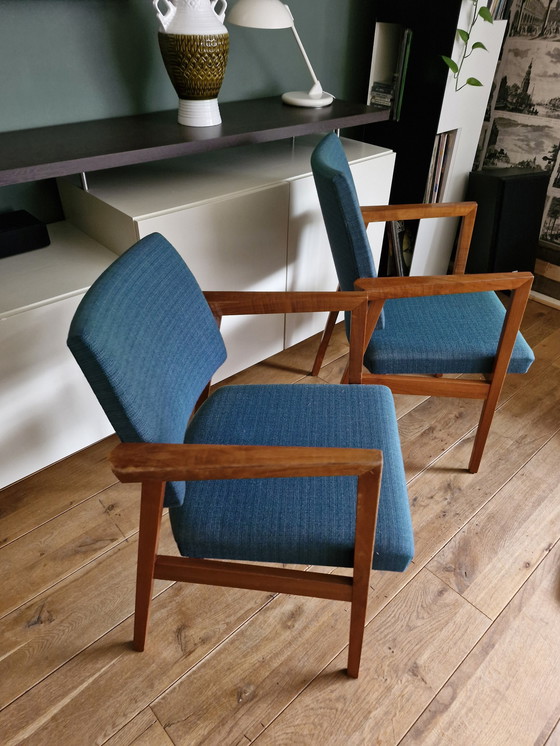 Image 1 of 2 chaises danoises vintage