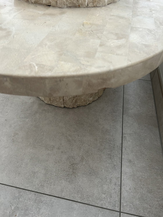 Image 1 of Table basse en pierre de Mactan