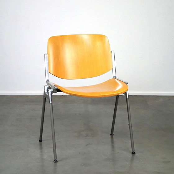 Image 1 of Vintage design chair by Gaincarlo Piretti model 106