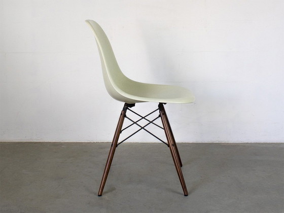 Image 1 of Vitra Dsw Original Glass Fiber In Parchment Design Charles Eames