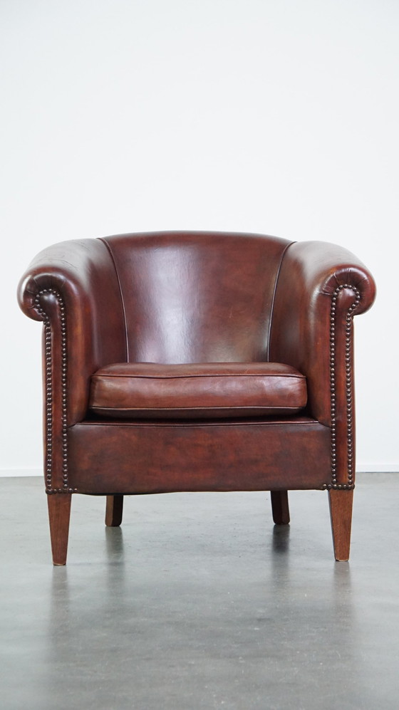 Image 1 of Spacious sheep leather club chair in English style