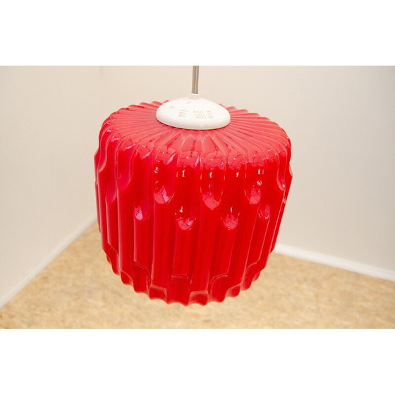 Image 1 of Lampadario vintage in vetro opalino e acciaio cromato di Karel Wolf per Osvětlovací Sklo, Cecoslovacchia 1970