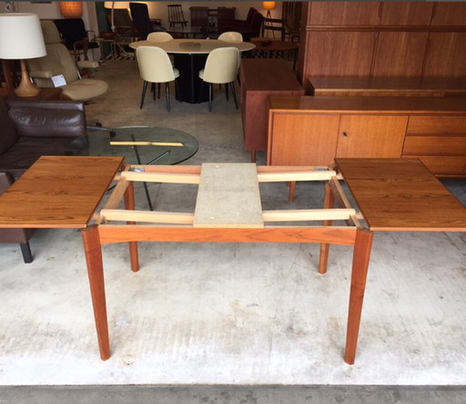 Henning Kjaernulf  dining table 60s Dining table