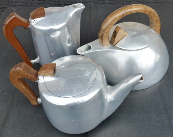 Image 1 of Burrage and Boyd Streamline K3 kettle by Jean Picquot