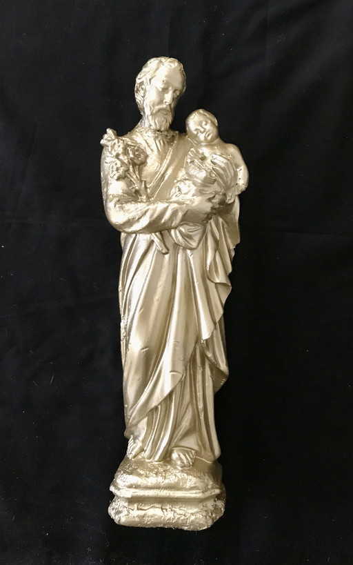 Saint Barthélémy statue
