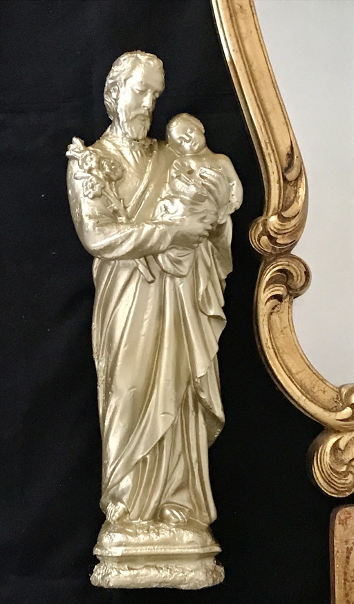 Saint Barthélémy statue