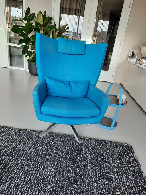 Design on Stock Armchair MAUA