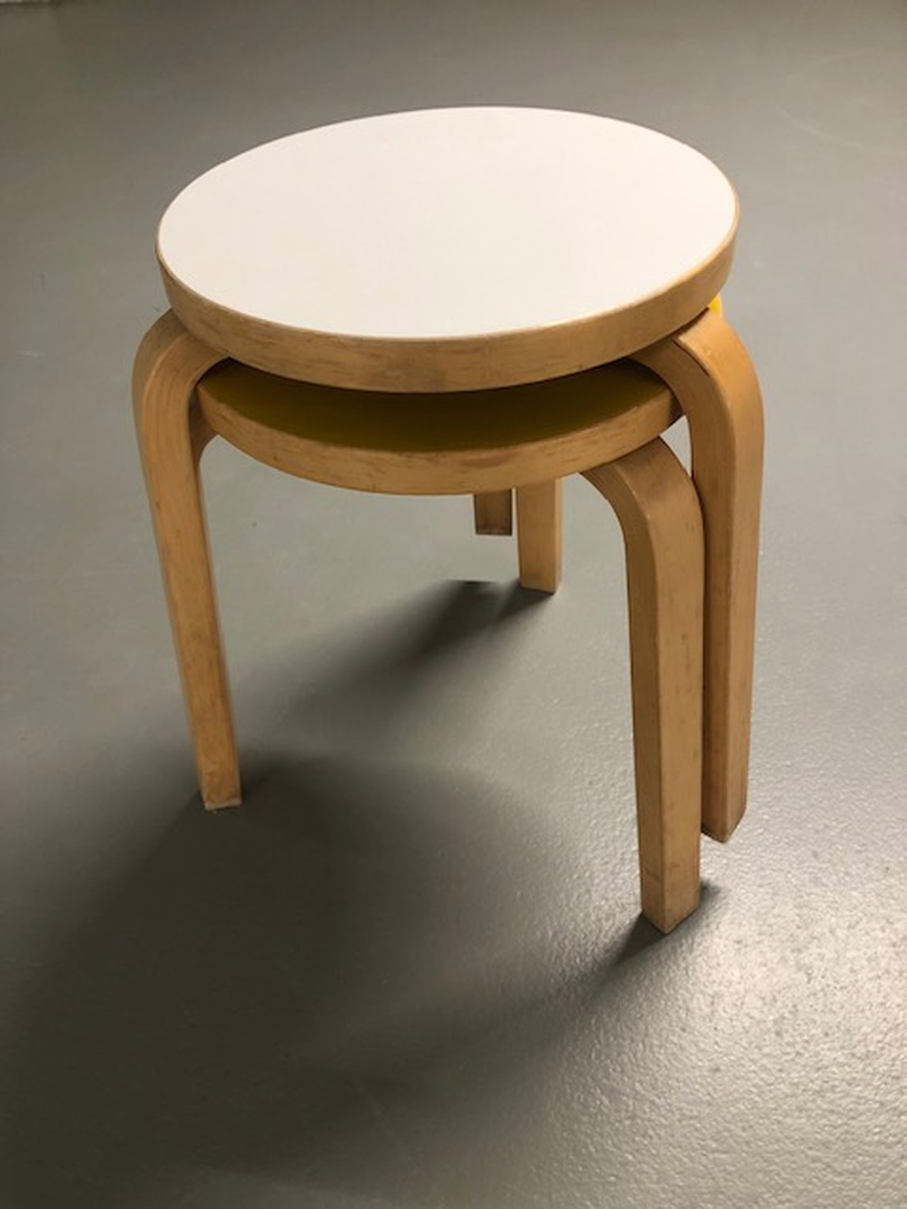 E60 Sgabelli Aalto 2x Sgabelli Alvar Aalto Modello 60 €700 Whoppah